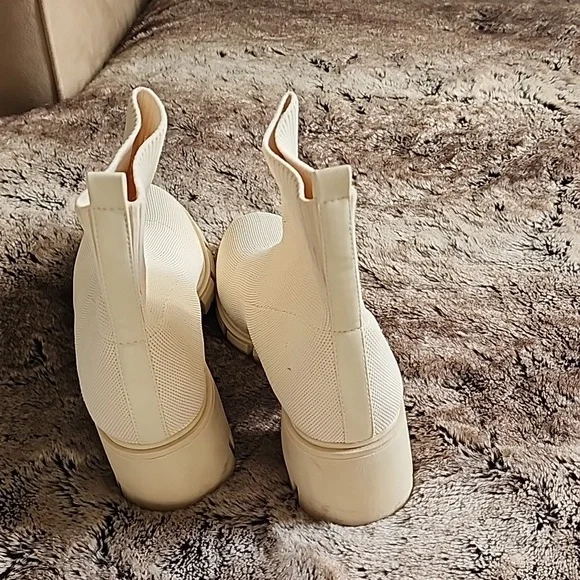 Ankle boots - Picture 3 of 3